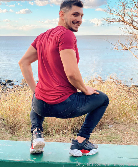 emiliano terra xxx étoile img