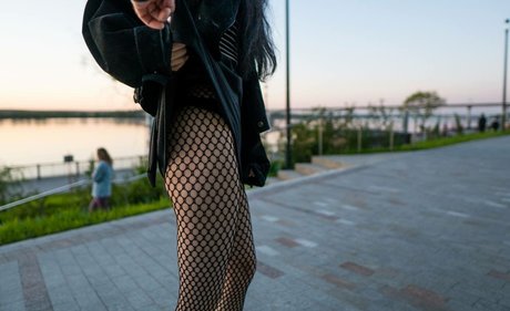 grand-mère onlyfans beau haut galerie