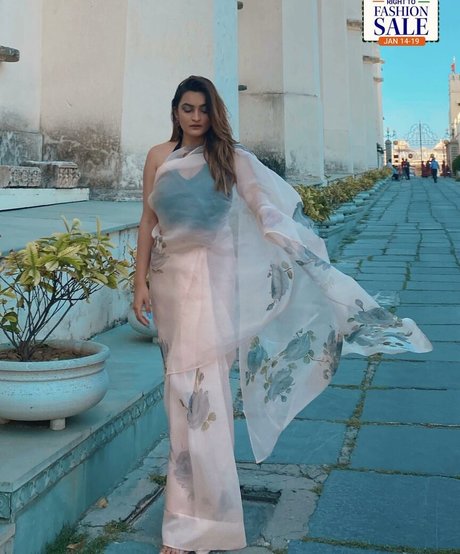 Sonali Malhotra modèle hd images