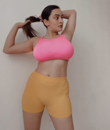 Sonali Malhotra sexe star du porno galerie