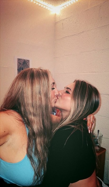 Angelina C actrice chaude images