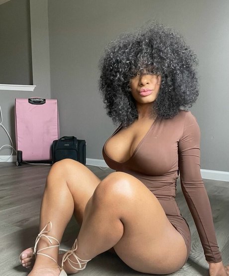 ashaughnfitness actrice hd photos