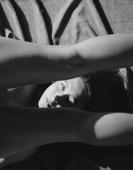 Mpalamarcuk modèles nus photos