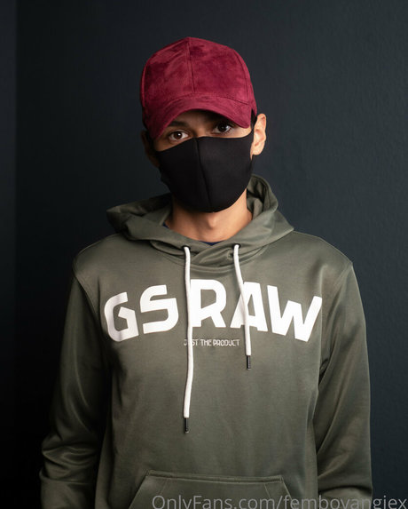 femboyangiesfeet haut étoile des photos