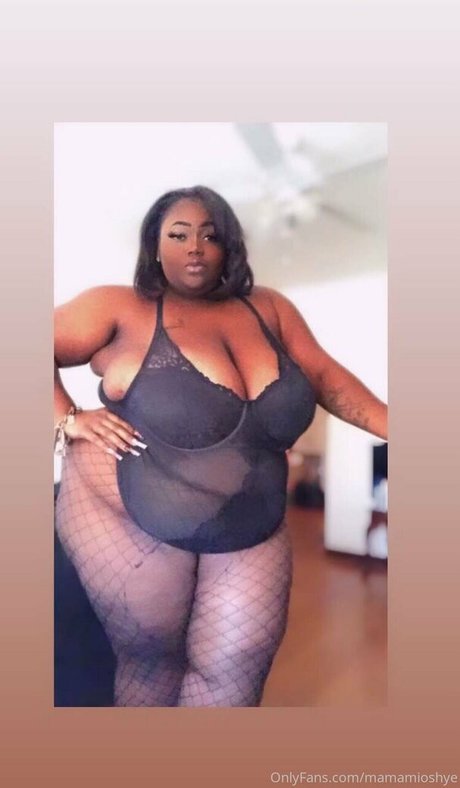 mamamioshye modèle adulte image