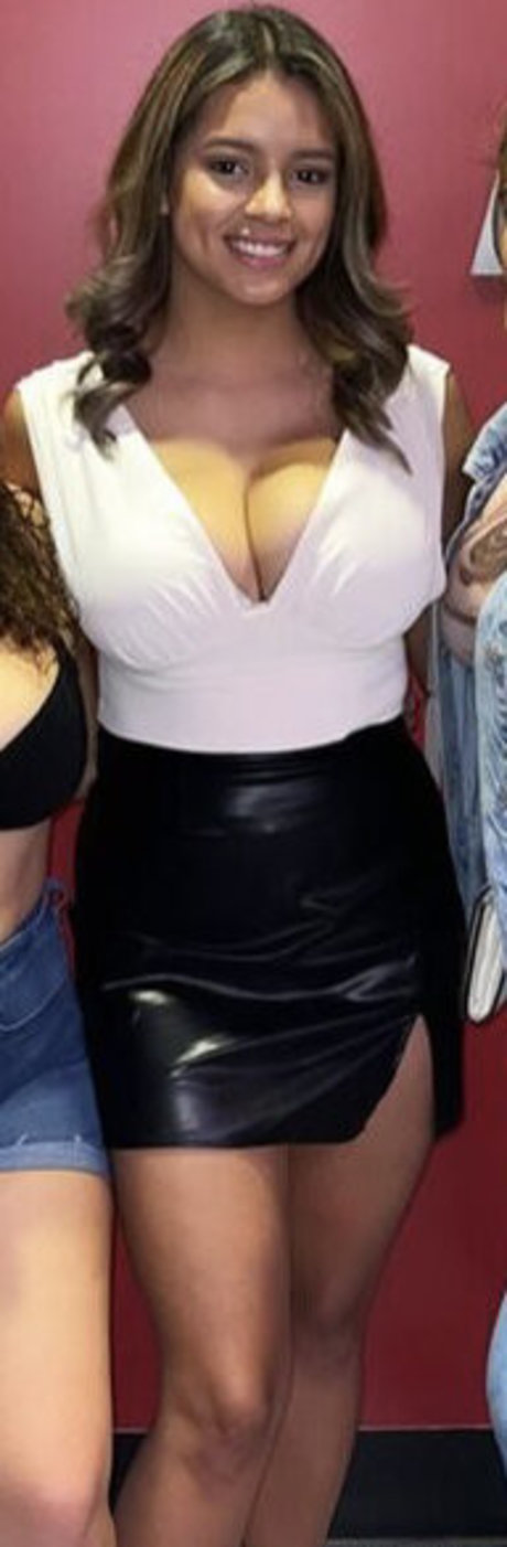 Leslie Sanchez mannequin galeries