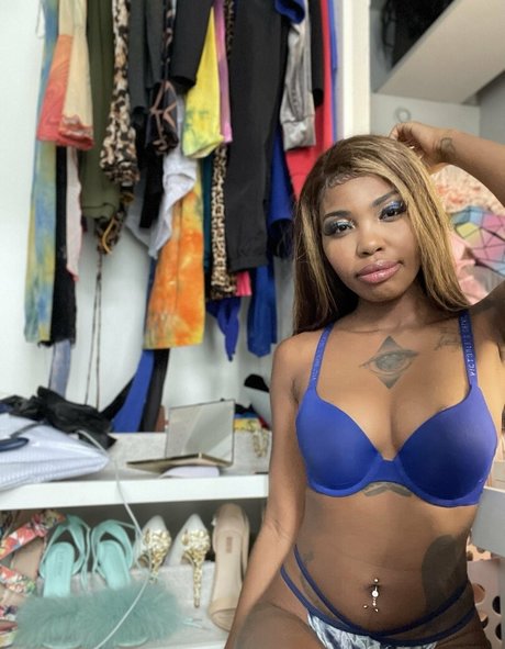 niiathefreak star du porno belle images