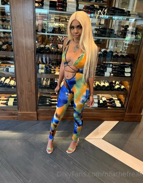 niiathefreak haut de star du porno des photos