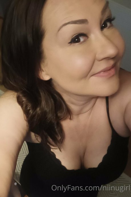 niinugirl actrice sexy image