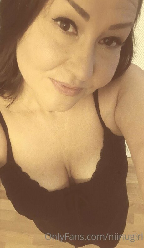 niinugirl modèles nus collection