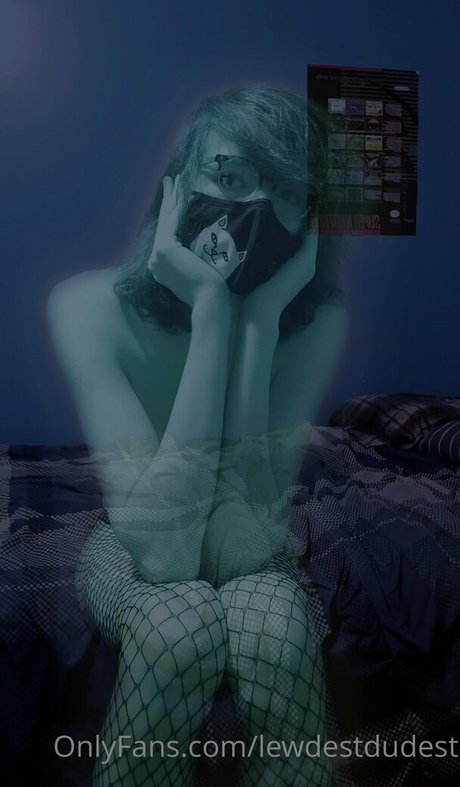 lewdestdudest star du porno exclusive photos