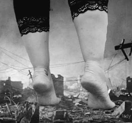 giantess lady modèle de sexe des photos