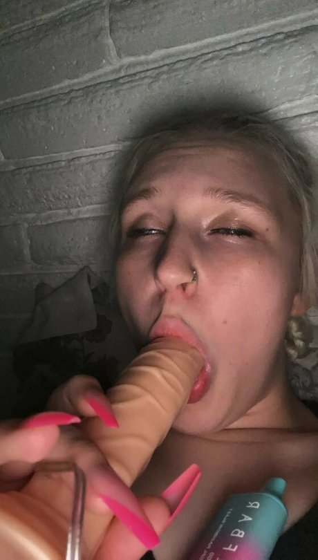 madithebaddiiii actrice chaude photo