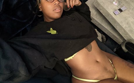 lanakaine modèle sympa image