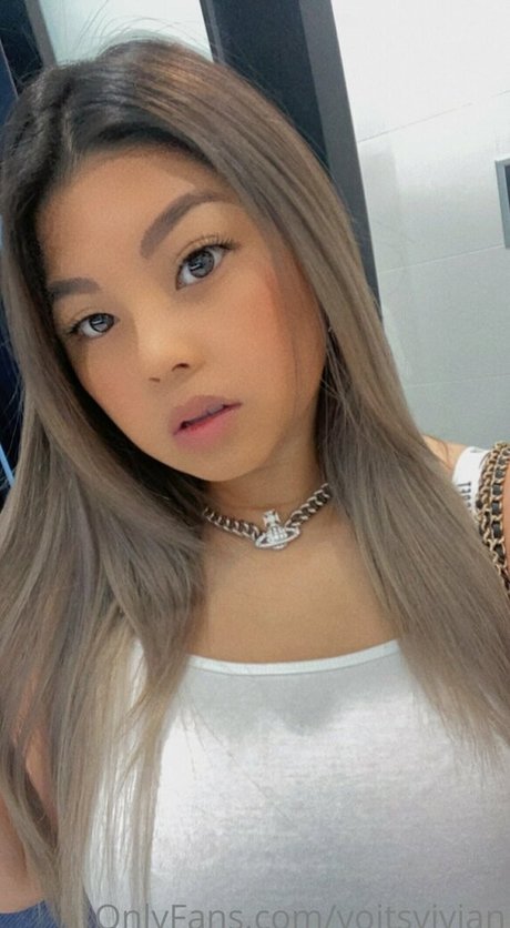 yoitsvivian actrice artistique galeries