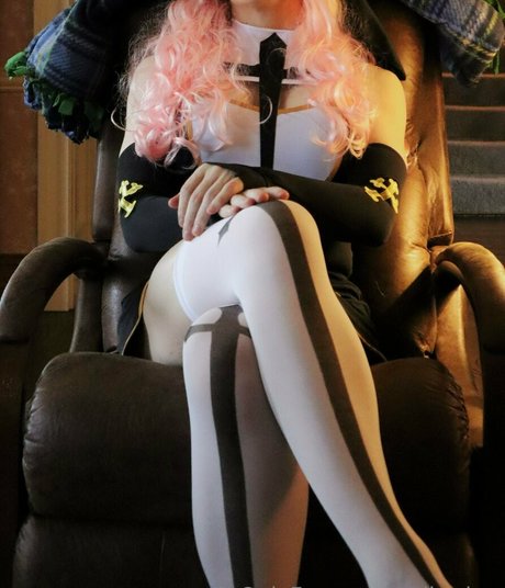 ariharlow top star image