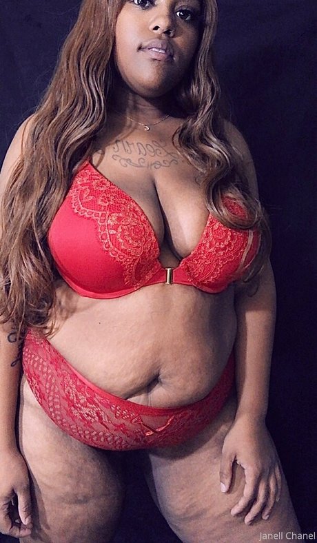 jchanel12 jolie actrice img