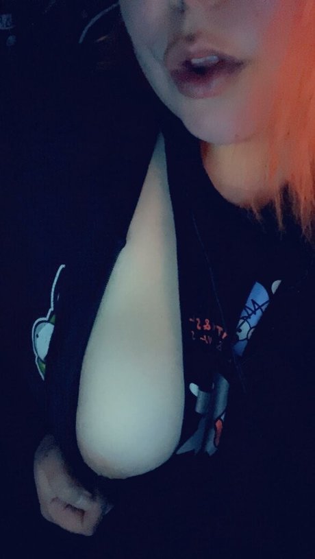 Brave Raisin 4207 actrice de nus des photos