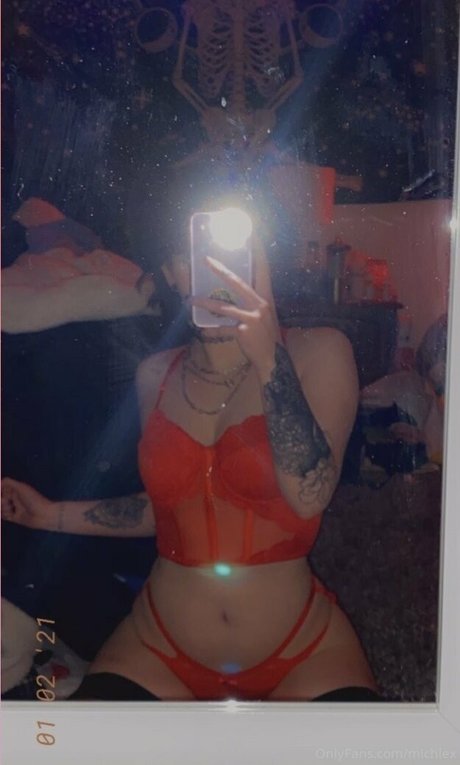 biggtittygothgirl belle actrice photos