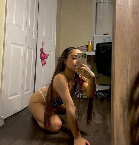 kindlykileyy mannequin images