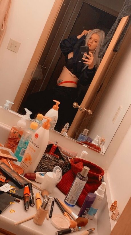 venicebarbie actrice nue img