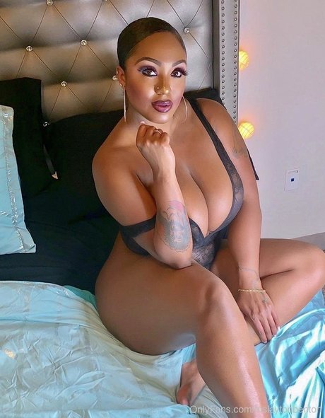 Layton Benton actrice érotique photo