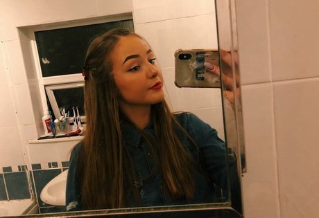 Helayna Birkett étoile hd archive