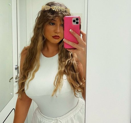 Helayna Birkett modèle xxx img