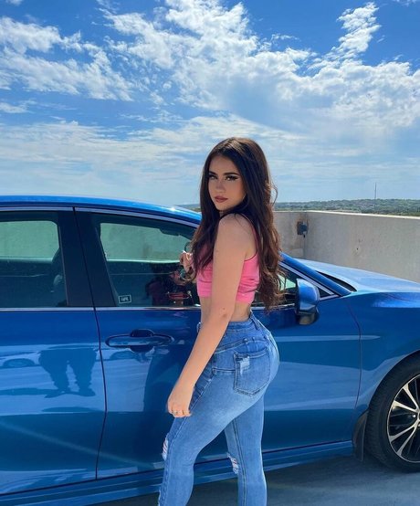 Sarah Urby étoile adulte images