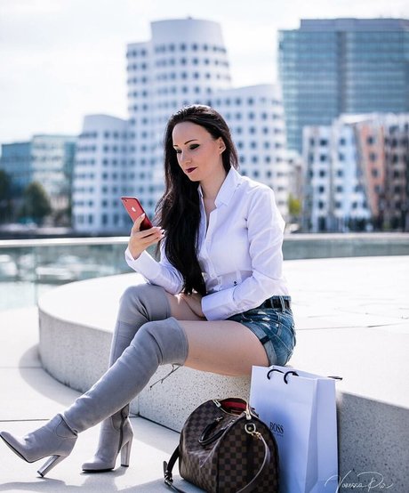 fétichisme des pieds ébène onlyfans xxx jolie image