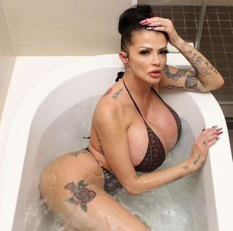 joslynjames star érotique galerie