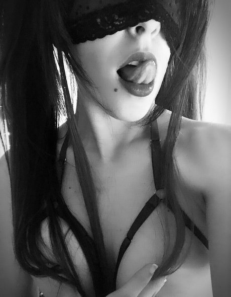 fans asiatiques potelés uniquement belle sexy image