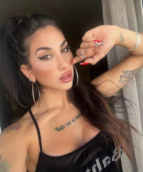 hard 666 modèle gratuit photo