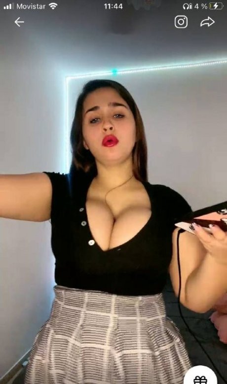 Melu Denise meilleure star du porno img