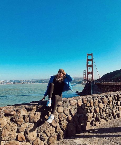 fille courbée dà côté onlyfans xxx de haute qualité des photos