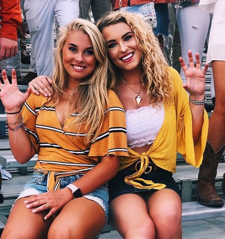 point de vue transexuelle uniquementfans pornographique de haute qualité galerie