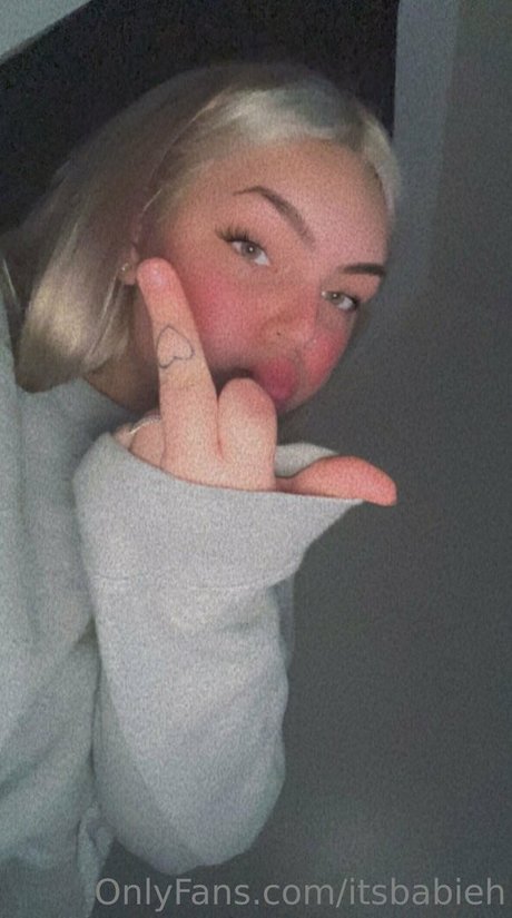 itsbabieh étoile adulte galeries