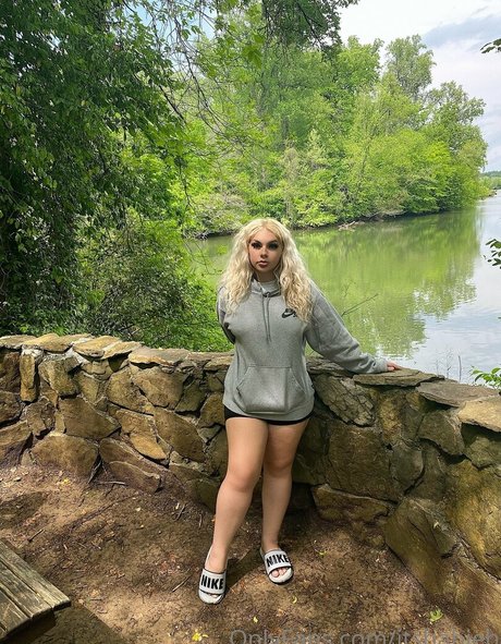 itsbabieh modèle sympa galerie