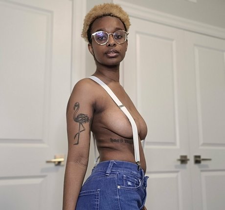 deedeebee96 meilleure star du porno des photos