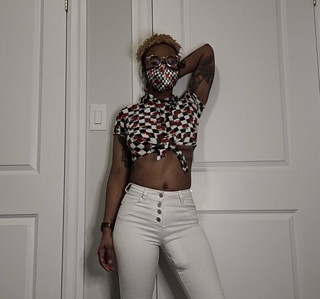 deedeebee96 actrice de nus photos