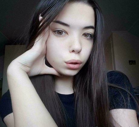 kira lady étoile adulte des photos