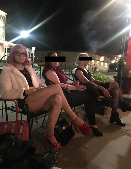 modèles uniquementfans xxx sympa archive