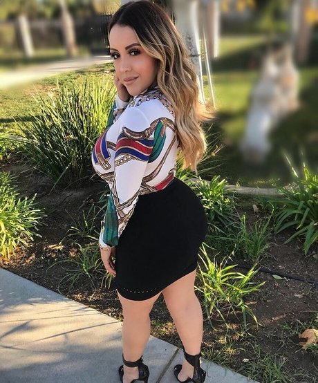 cuisses épaisses onlyfans parfait exclusif des photos