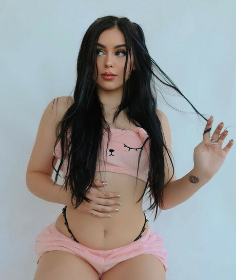 bella angell oficial jolie actrice photos