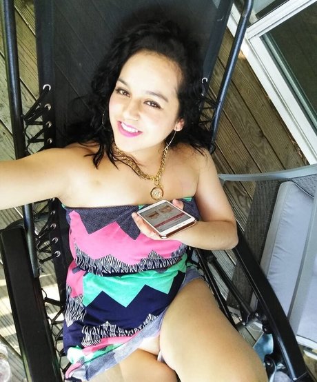 Lati Love modèle magnifique archive