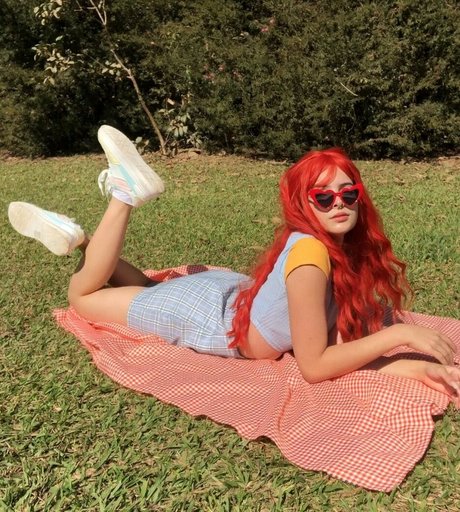 Victoria Ribeiro star érotique image