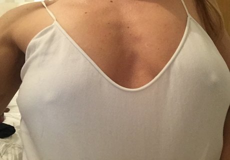 fans de monstres uniquement beaux nus image