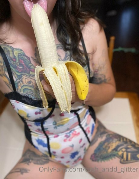 tush andd glitter modèle parfait galeries