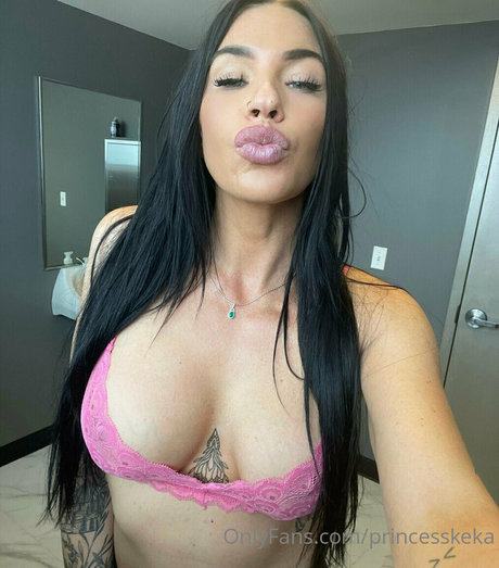 princesskeka modèle nu img