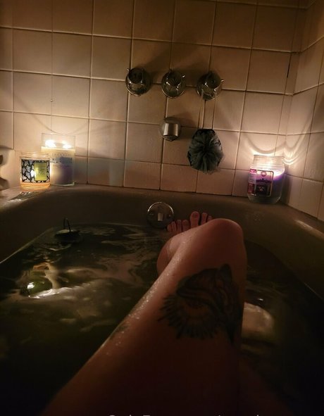 norabunnyxo actrice parfaite des photos